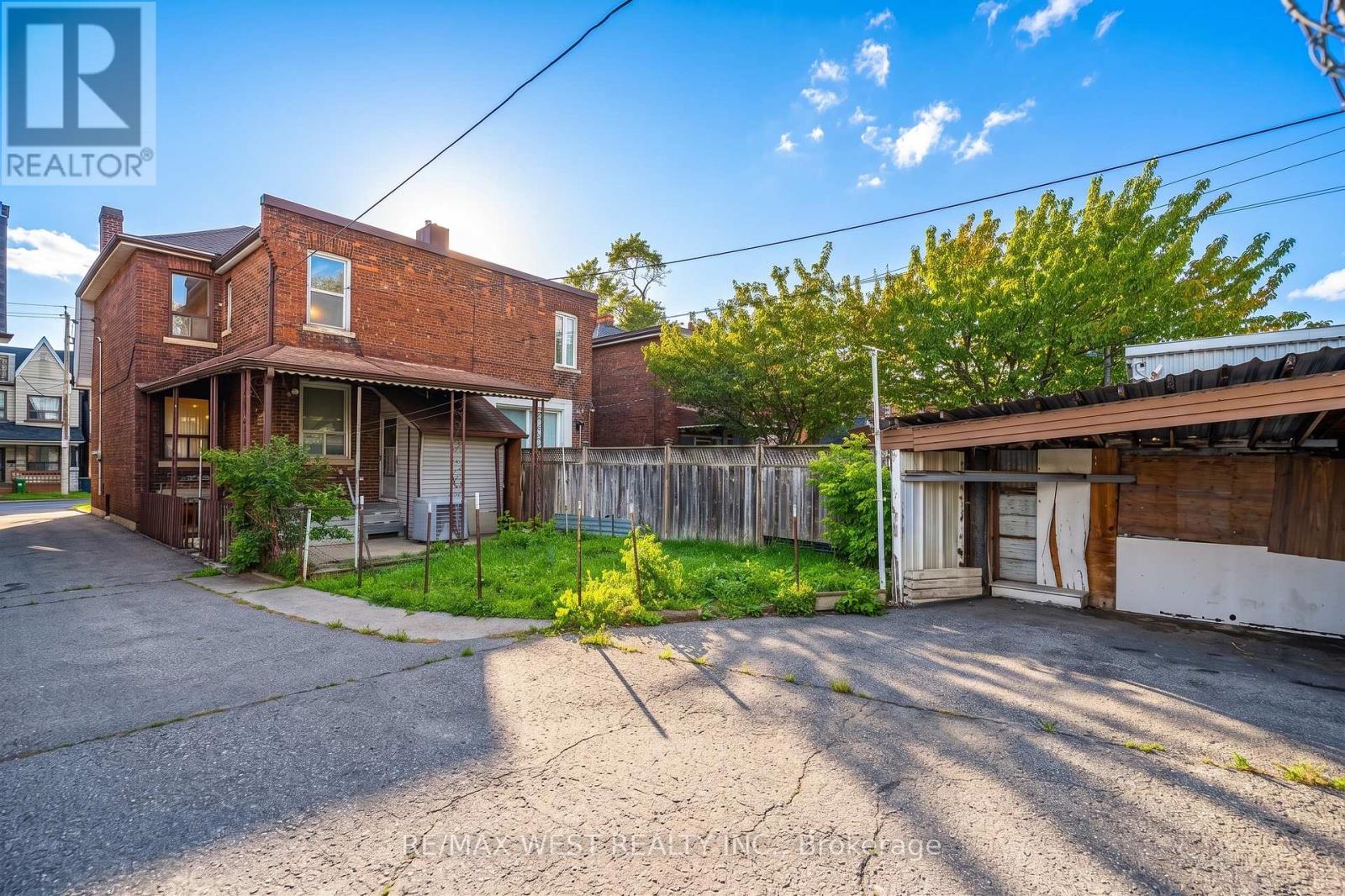 257 Delaware Avenue, Toronto, Ontario  M6H 2T7 - Photo 24 - W13786734