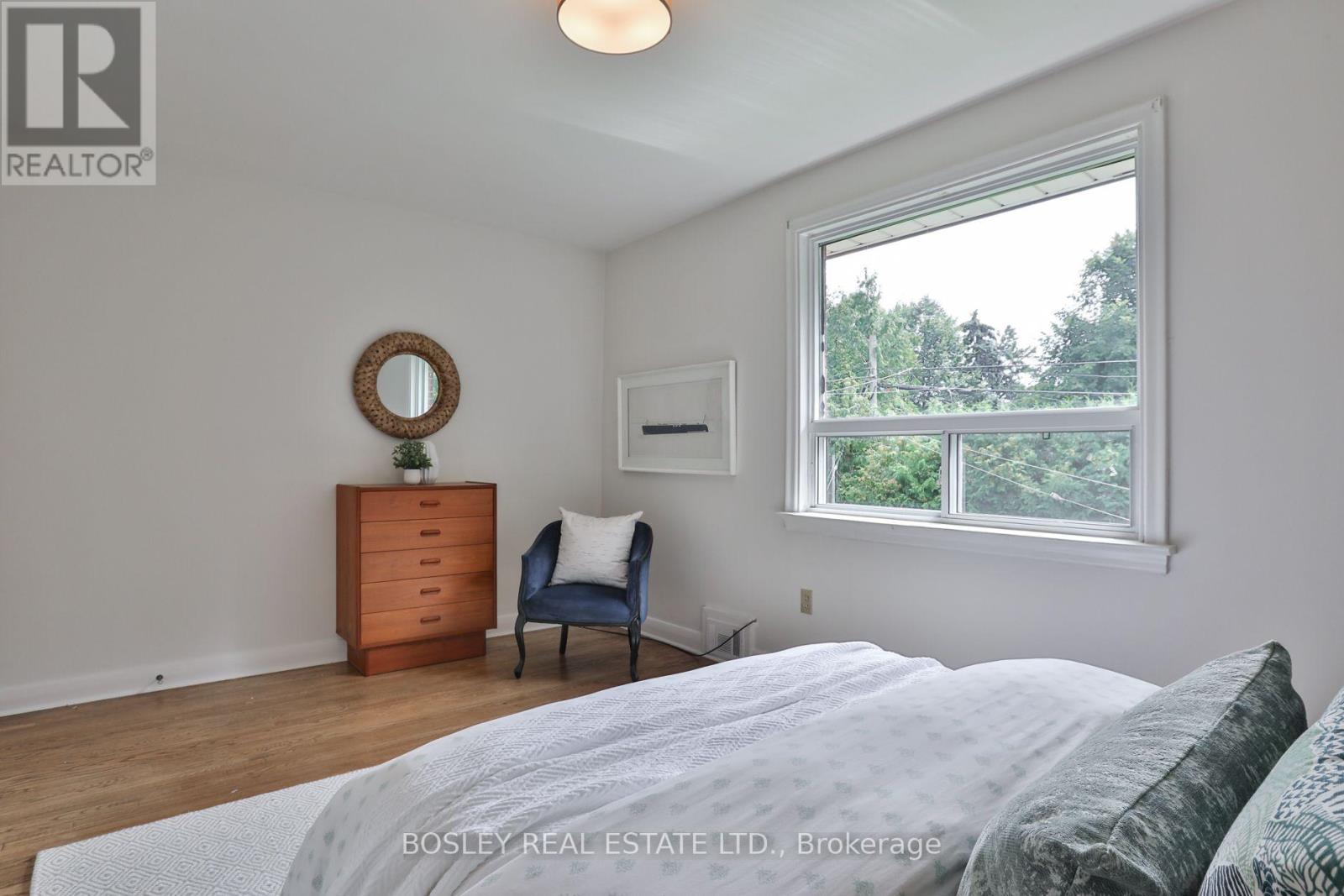 69 Ravenscrest Drive, Toronto, Ontario  M9B 5N1 - Photo 19 - W13786750