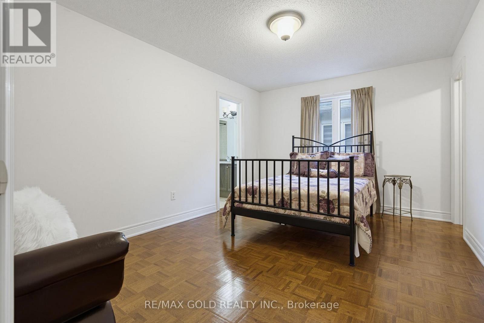 34 Lexington Road, Brampton, Ontario  L6P 2B6 - Photo 18 - W13786756