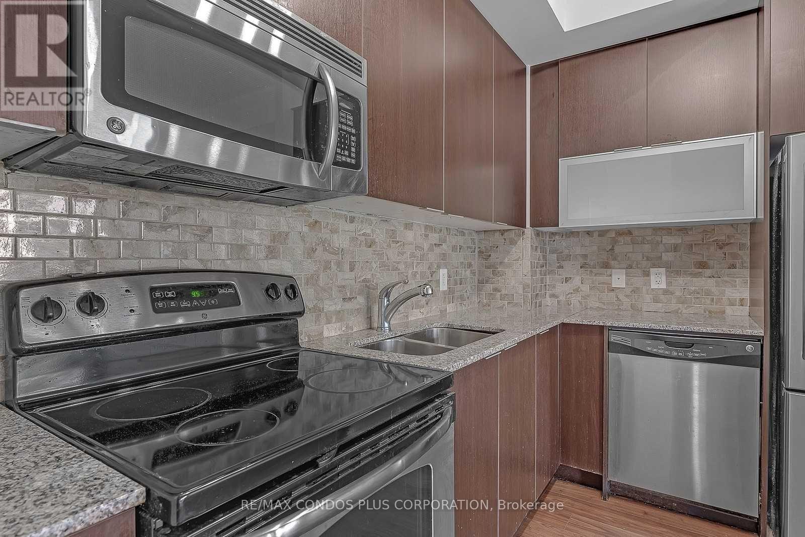 1906 - 16 Brookers Lane, Toronto, Ontario  M8V 0A5 - Photo 18 - W13786766