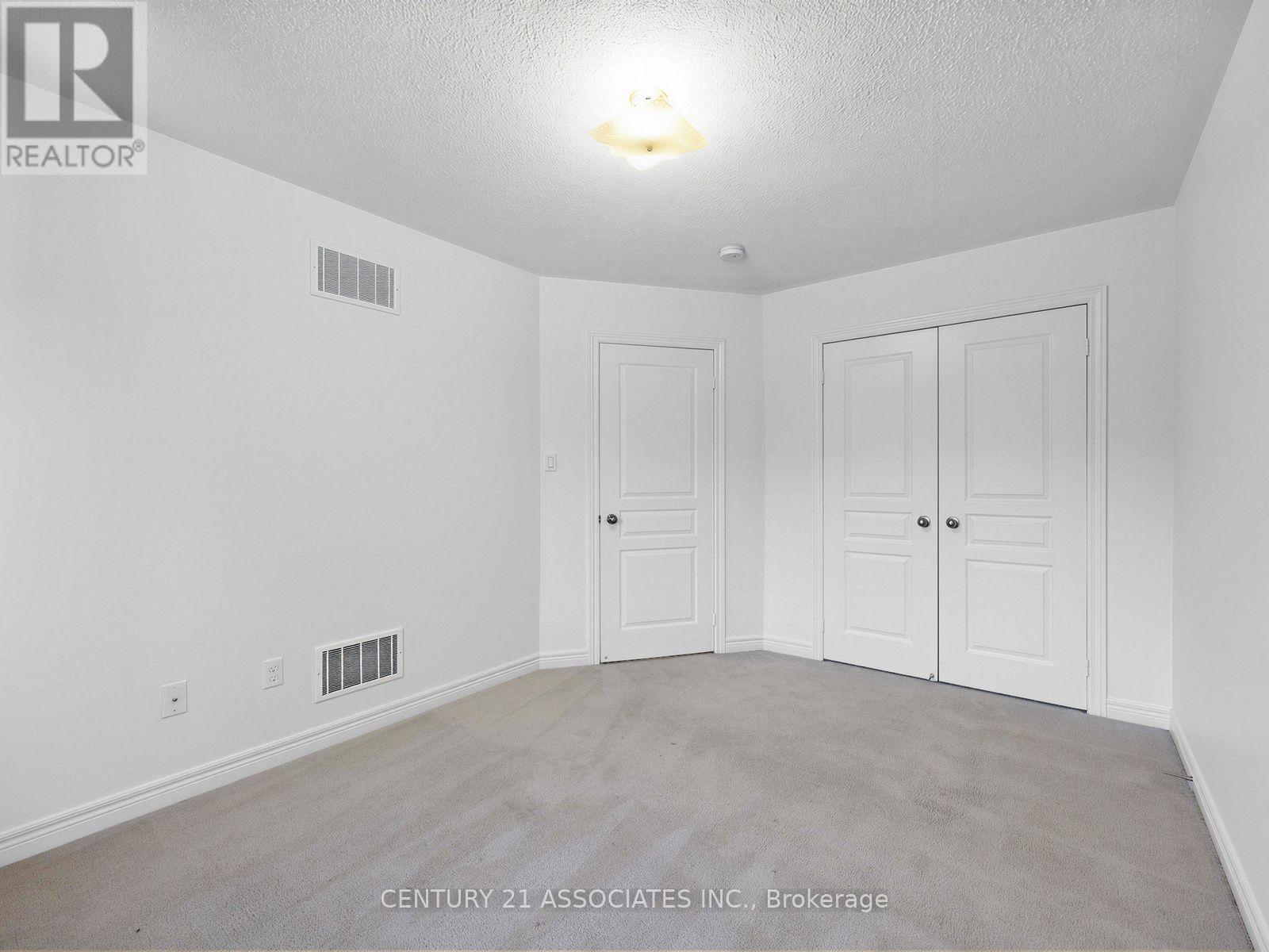 28 Yellow Sorrel Road, Brampton, Ontario  L6R 3V7 - Photo 15 - W13786810