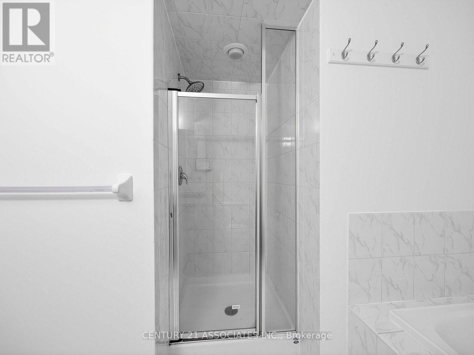 28 Yellow Sorrel Road, Brampton, Ontario  L6R 3V7 - Photo 22 - W13786810