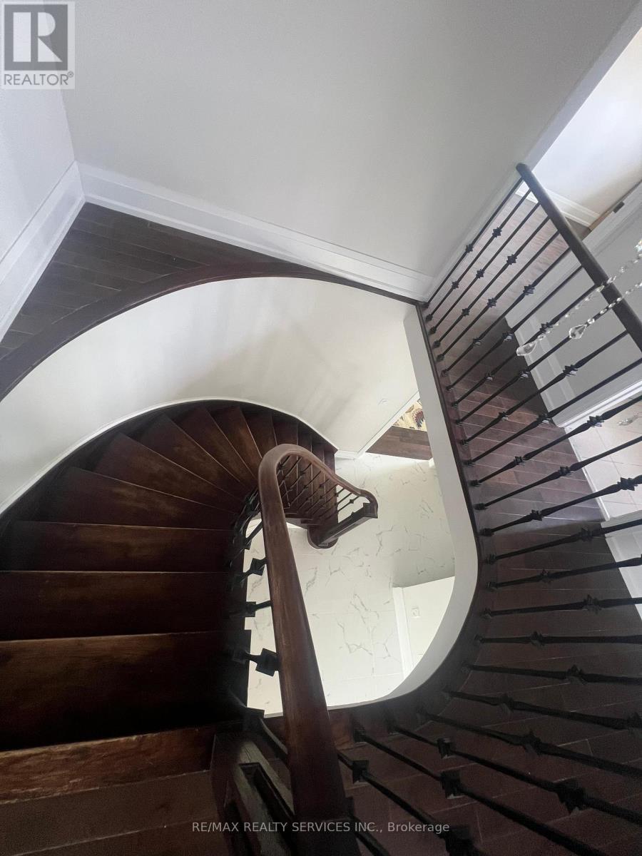 42 Dundalk Crescent, Brampton, Ontario  L6Z 2V1 - Photo 17 - W13786856