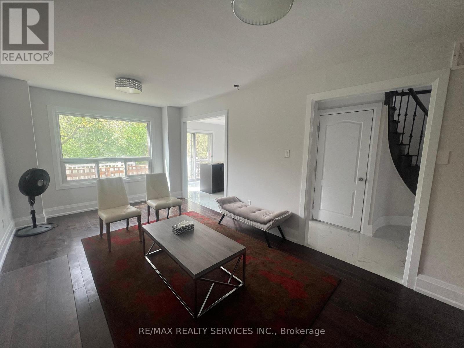 42 Dundalk Crescent, Brampton, Ontario  L6Z 2V1 - Photo 6 - W13786856