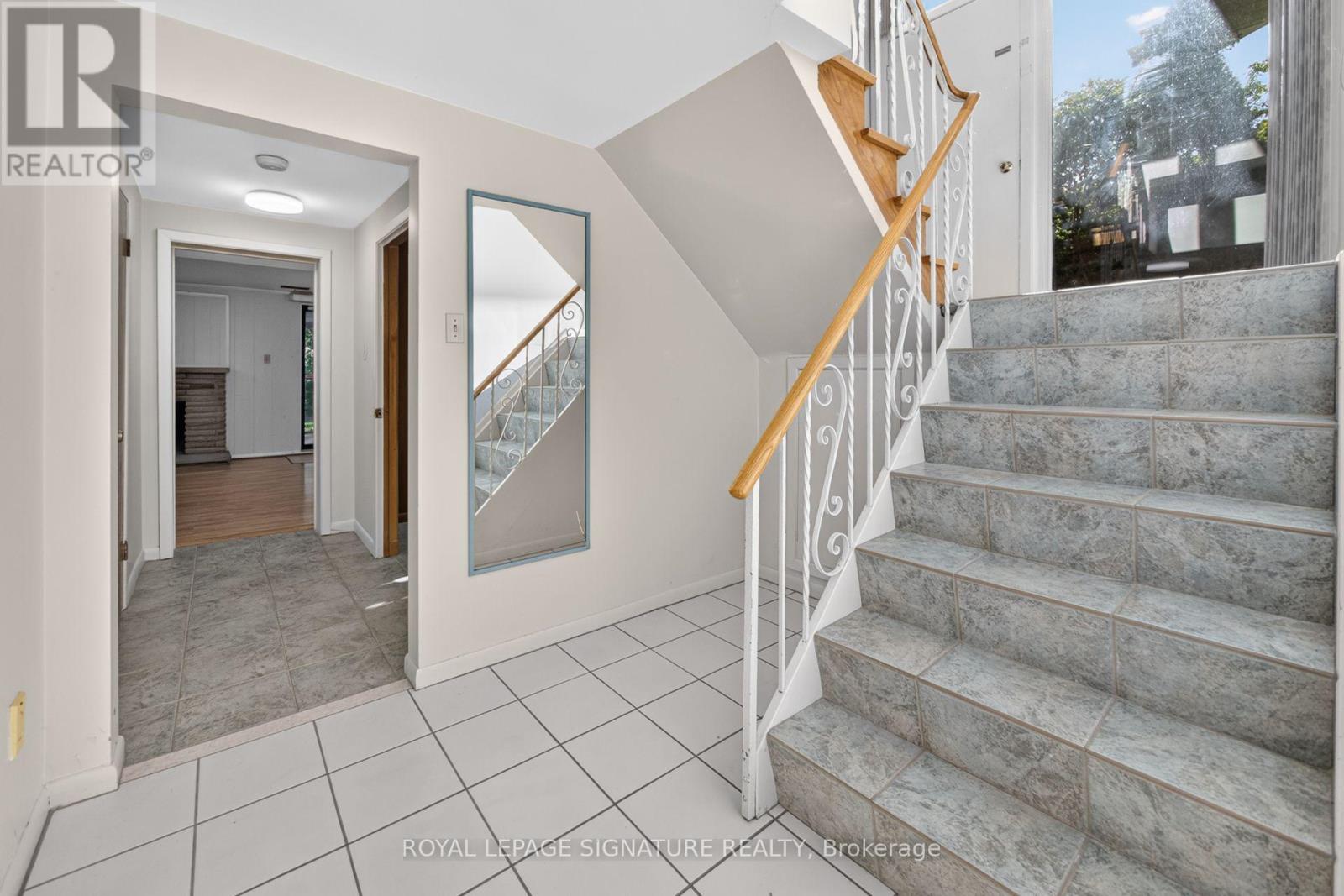 61 Comay Road, Toronto, Ontario  M6M 2K9 - Photo 21 - W13786858
