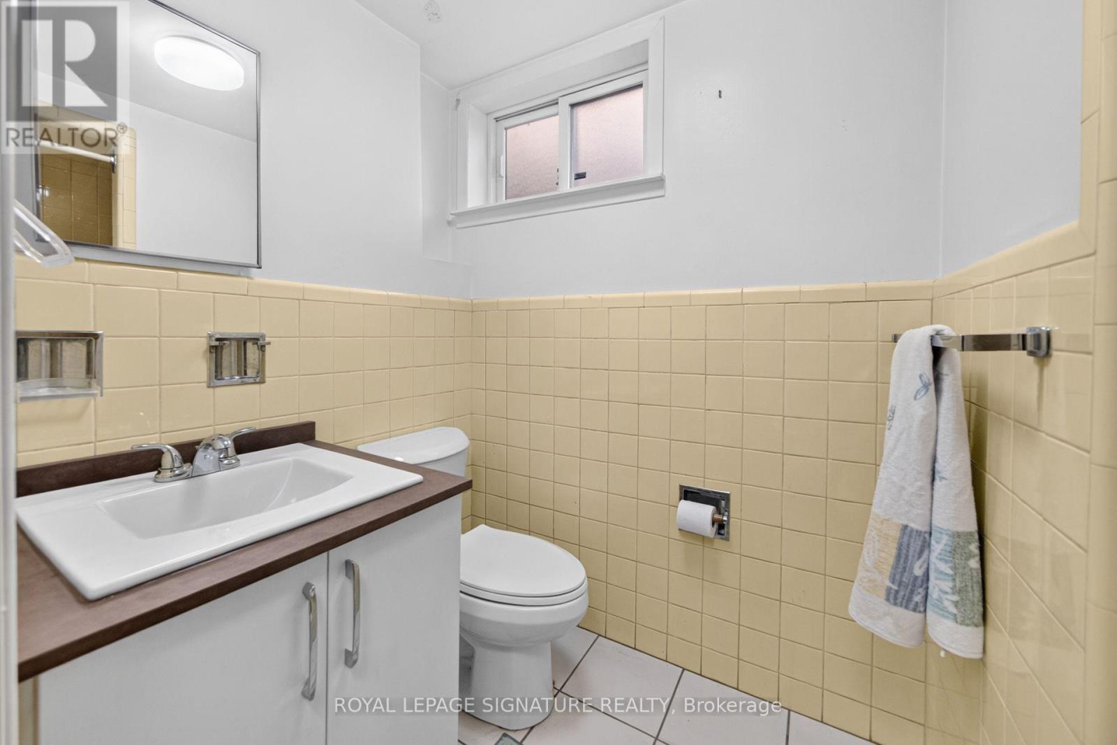 61 Comay Road, Toronto, Ontario  M6M 2K9 - Photo 24 - W13786858
