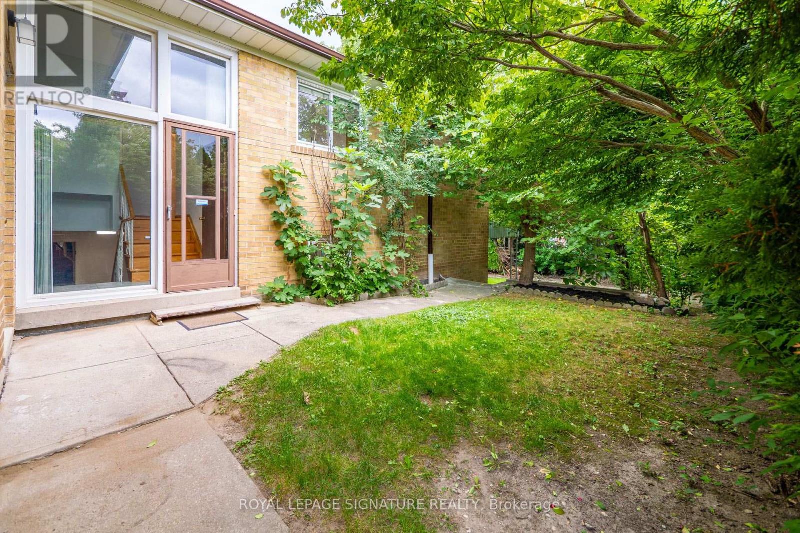 61 Comay Road, Toronto, Ontario  M6M 2K9 - Photo 28 - W13786858