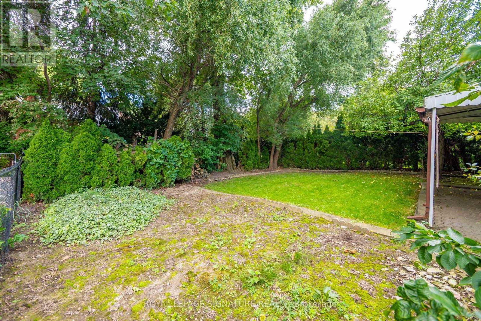 61 Comay Road, Toronto, Ontario  M6M 2K9 - Photo 31 - W13786858