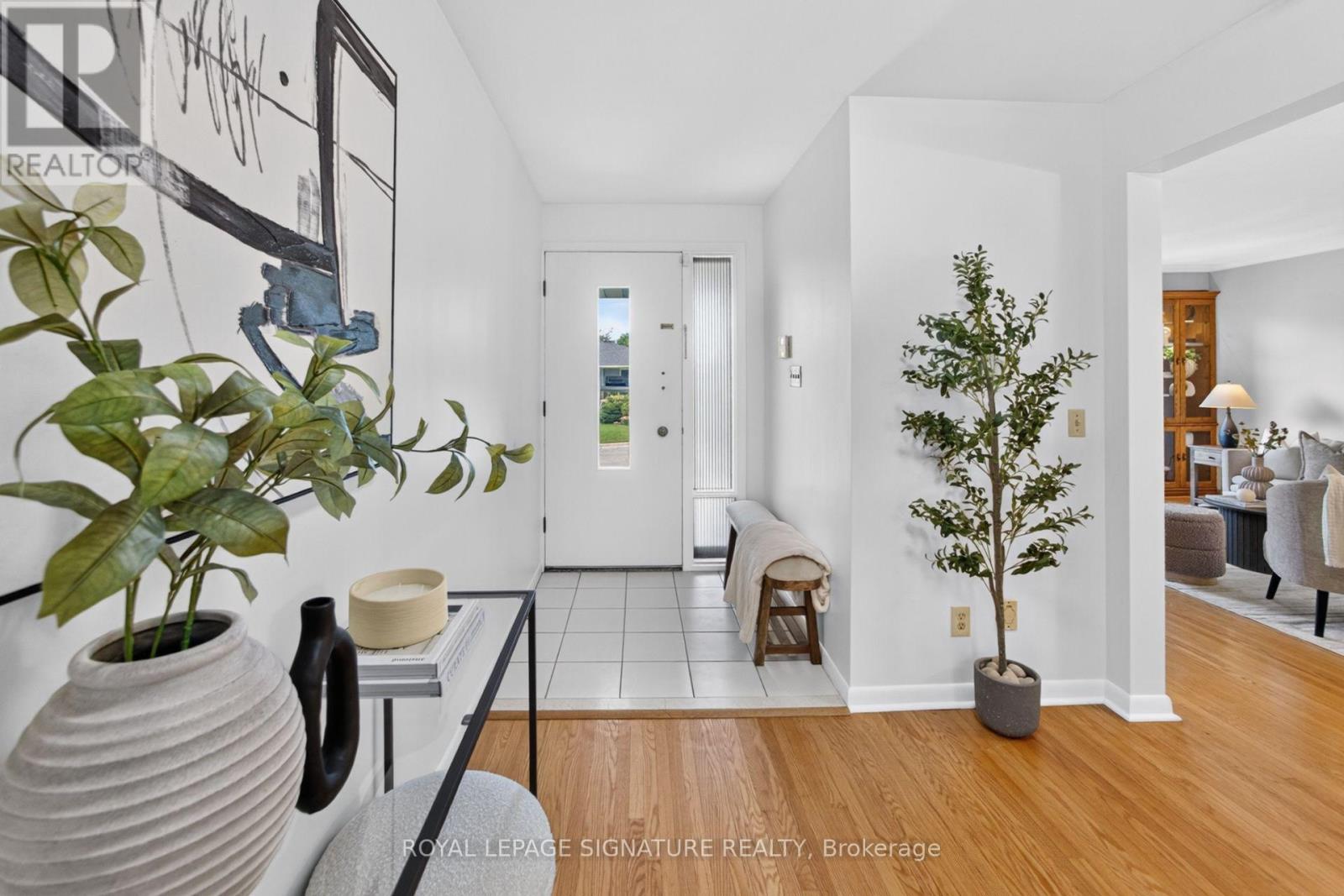 61 Comay Road, Toronto, Ontario  M6M 2K9 - Photo 4 - W13786858