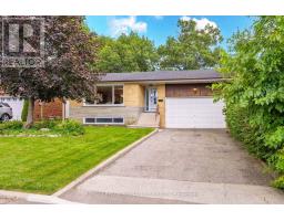 61 COMAY ROAD, Toronto, Ontario