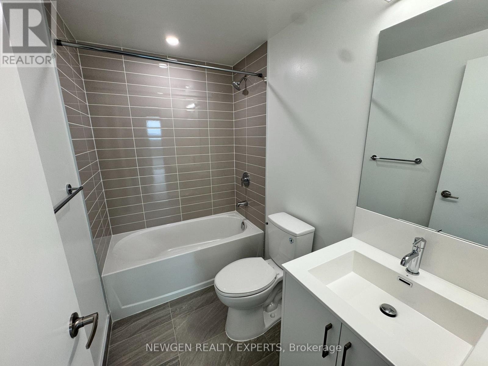 2303 - 4010 Eglinton Avenue W, Toronto, Ontario  M9A 0G5 - Photo 13 - W13786964