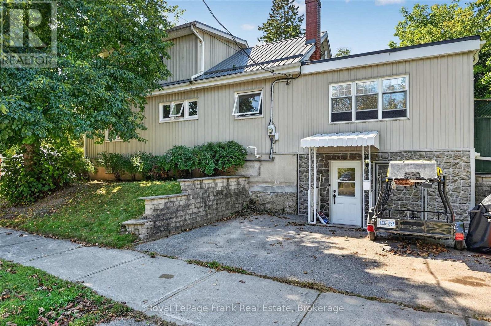 404 London Street, Peterborough, Ontario  K9H 3A3 - Photo 40 - X13786586