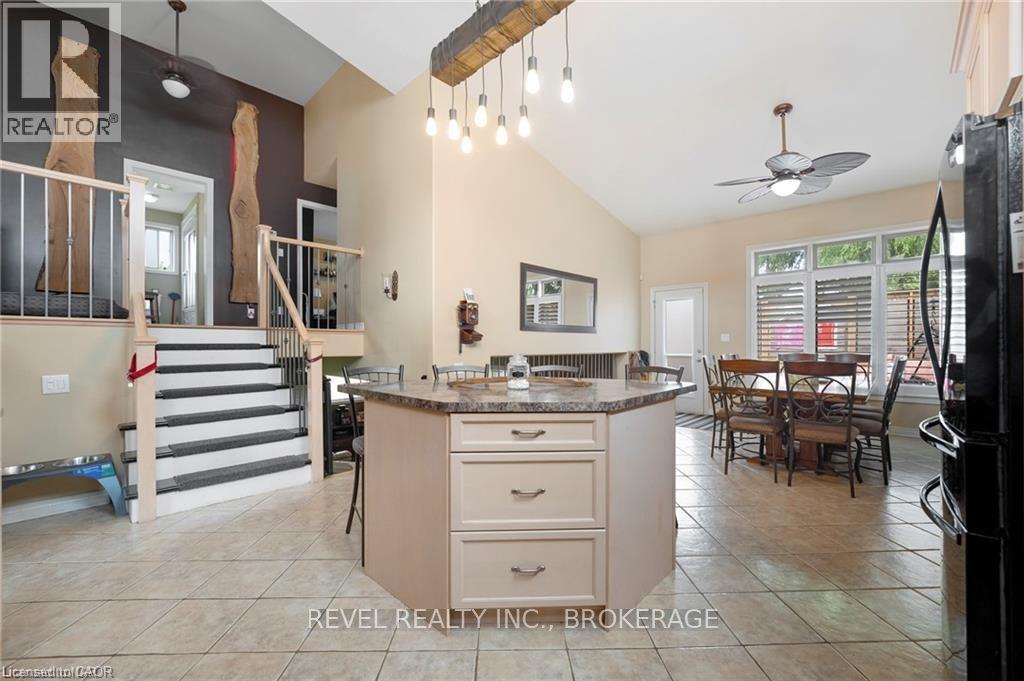 4015 Weinbrenner Road, Niagara Falls, Ontario  L2G 7X9 - Photo 4 - 40863575