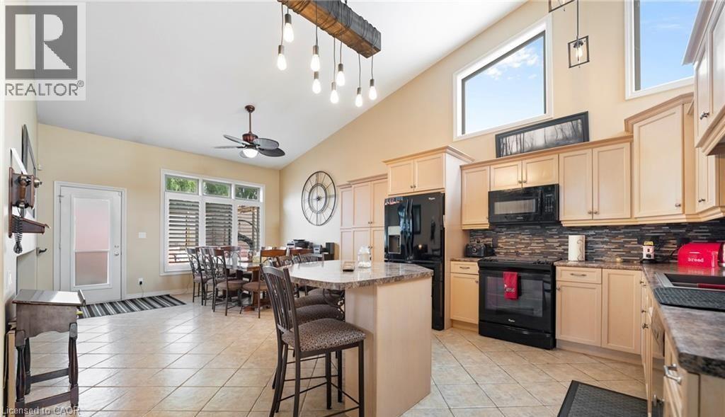 4015 Weinbrenner Road, Niagara Falls, Ontario  L2G 7X9 - Photo 7 - 40863575