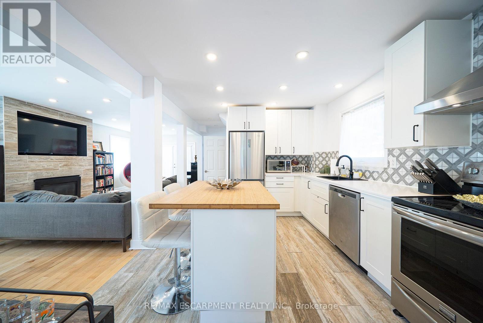 32 Elmwood Avenue, Brantford, Ontario  N3R 2J8 - Photo 8 - X13786732