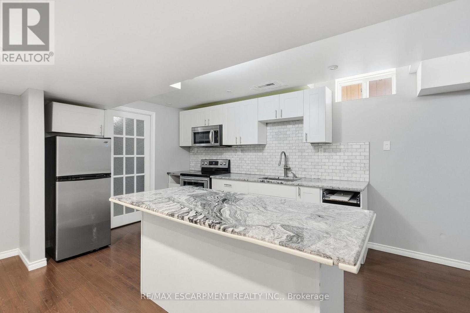 84 Deerborn Drive, Hamilton, Ontario  L8V 0A7 - Photo 38 - X13786854