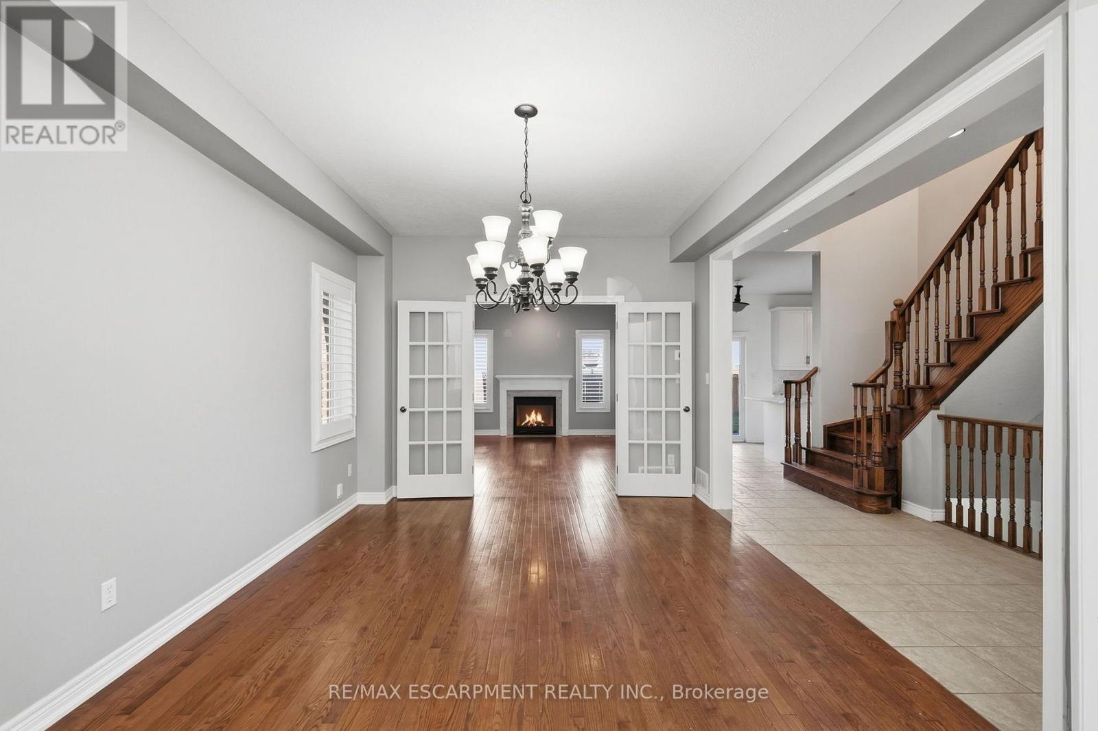 84 Deerborn Drive, Hamilton, Ontario  L8V 0A7 - Photo 6 - X13786854