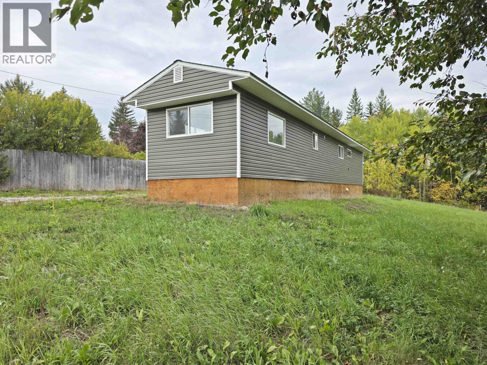 1916 Balsam Avenue, Quesnel, British Columbia  V2J 3Y9 - Photo 1 - R3165653