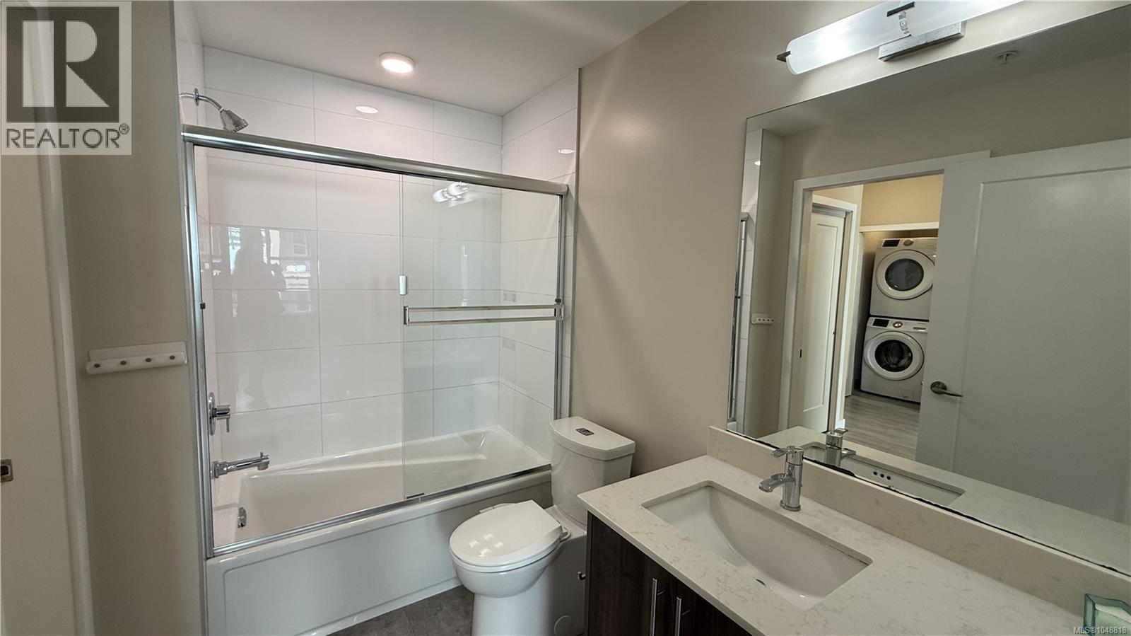 302 1020 Inverness Rd, Saanich, British Columbia  V8X 0B1 - Photo 14 - 1048818