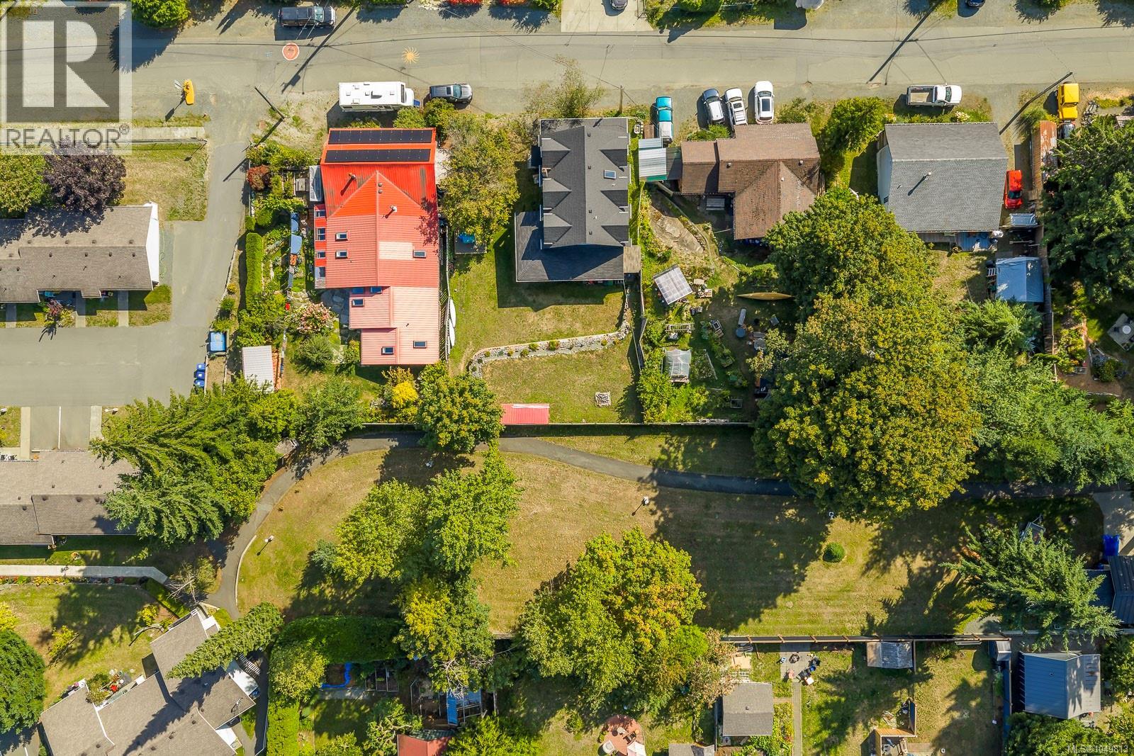 2612 Dunsmuir Ave, Cumberland, British Columbia  V0R 1S0 - Photo 25 - 1049813