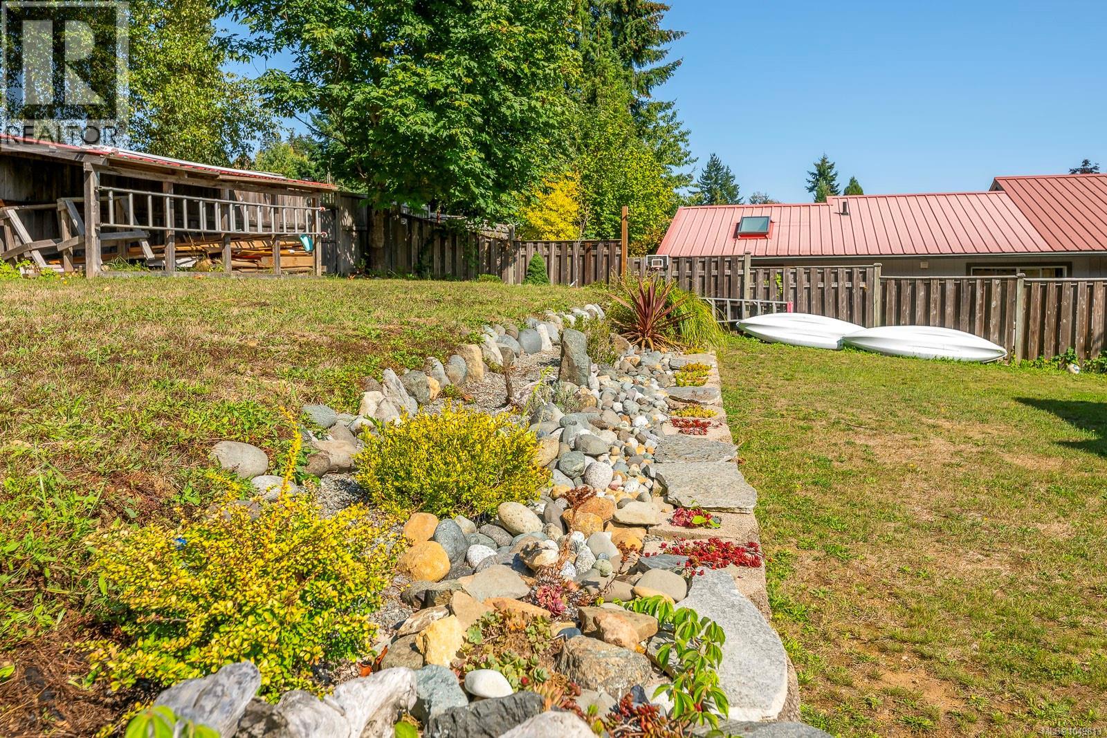2612 Dunsmuir Ave, Cumberland, British Columbia  V0R 1S0 - Photo 22 - 1049813