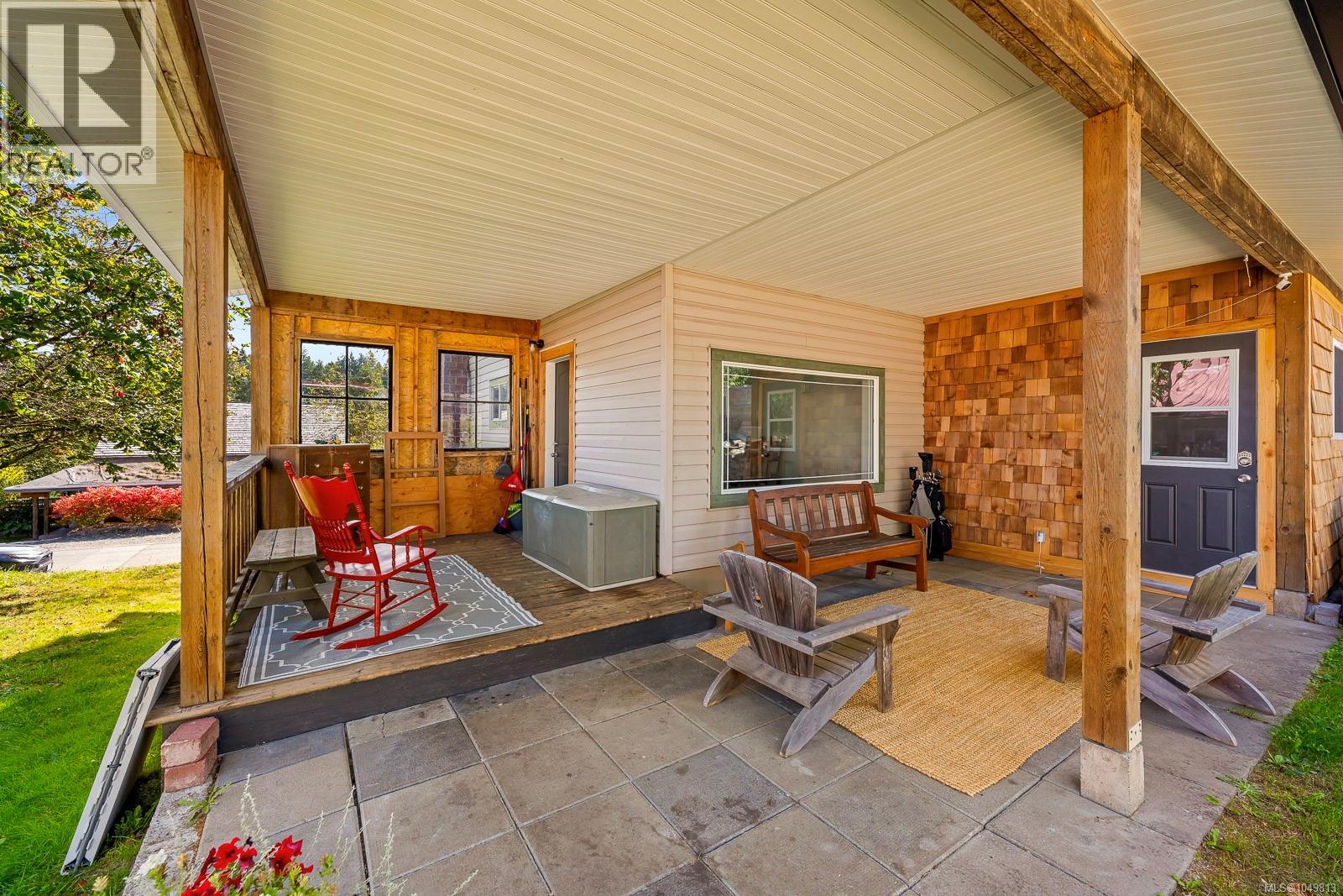 2612 Dunsmuir Ave, Cumberland, British Columbia  V0R 1S0 - Photo 15 - 1049813