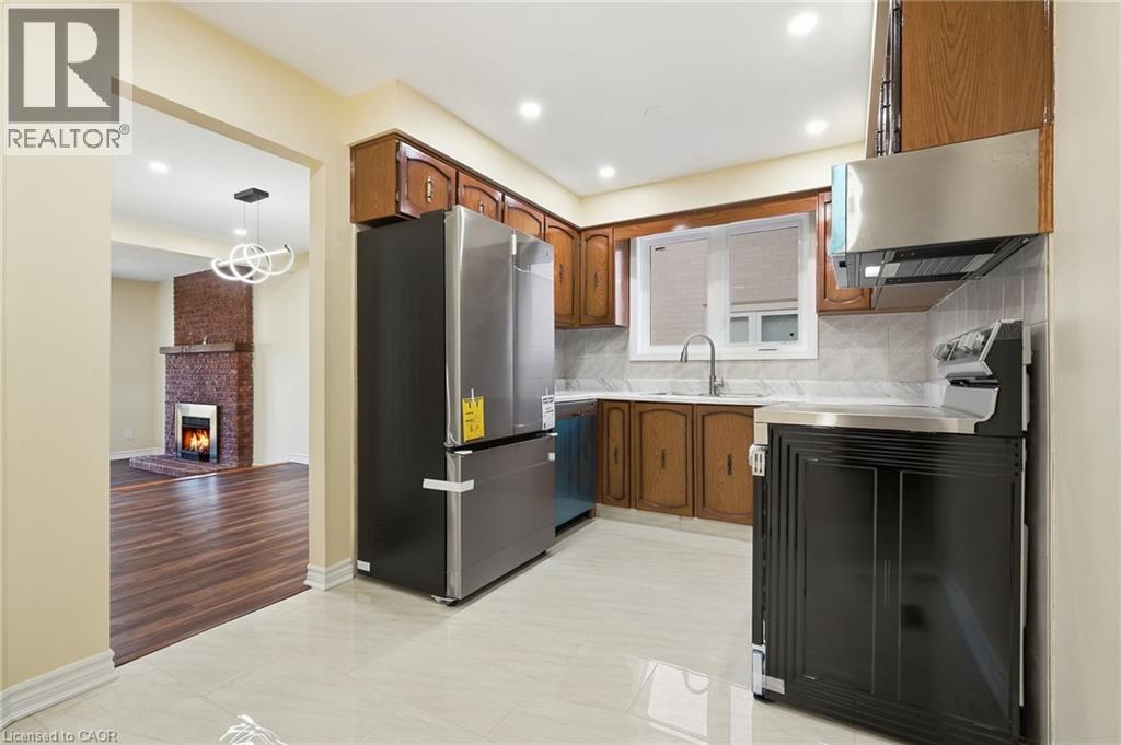 184 Macintosh Drive, Stoney Creek, Ontario  L8E 4C1 - Photo 13 - 40863466