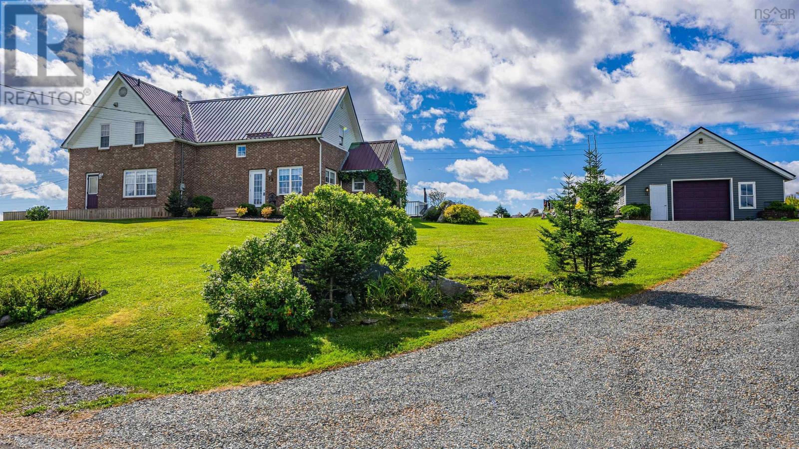 18 Harbourview Drive, Port Bickerton, Nova Scotia  B0J 1A0 - Photo 2 - 202623371
