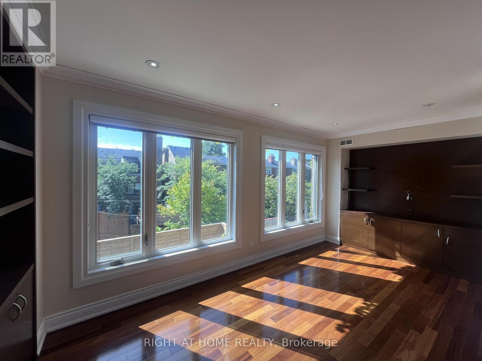 63 Walker Avenue, Toronto, Ontario  M4V 1G3 - Photo 19 - C13737568
