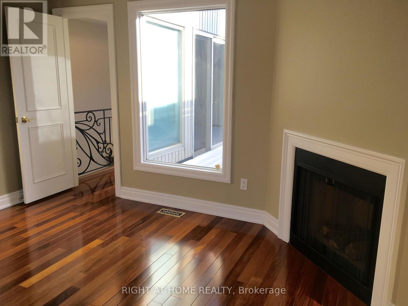 63 Walker Avenue, Toronto, Ontario  M4V 1G3 - Photo 26 - C13737568