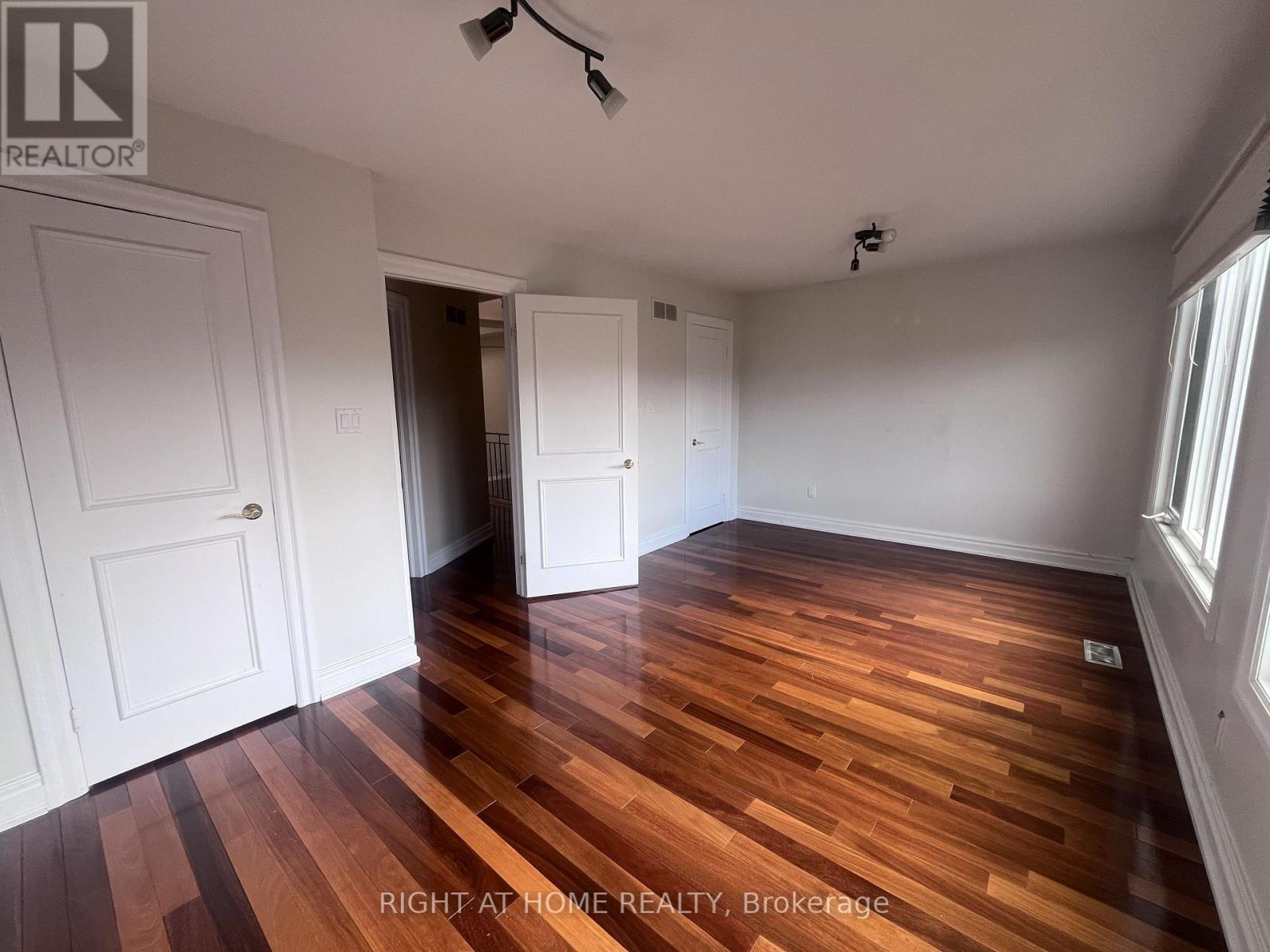 63 Walker Avenue, Toronto, Ontario  M4V 1G3 - Photo 28 - C13737568