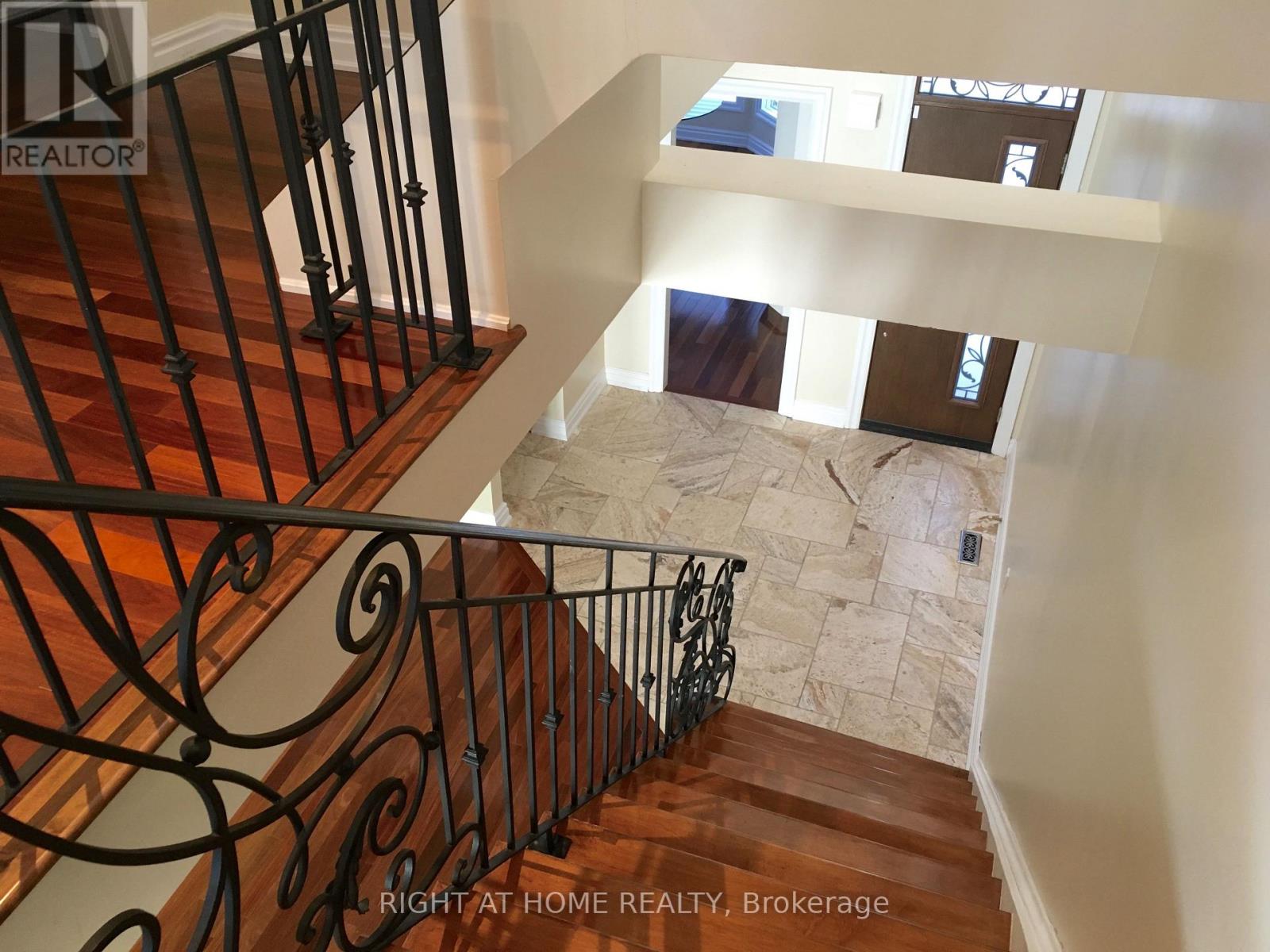 63 Walker Avenue, Toronto, Ontario  M4V 1G3 - Photo 17 - C13737568