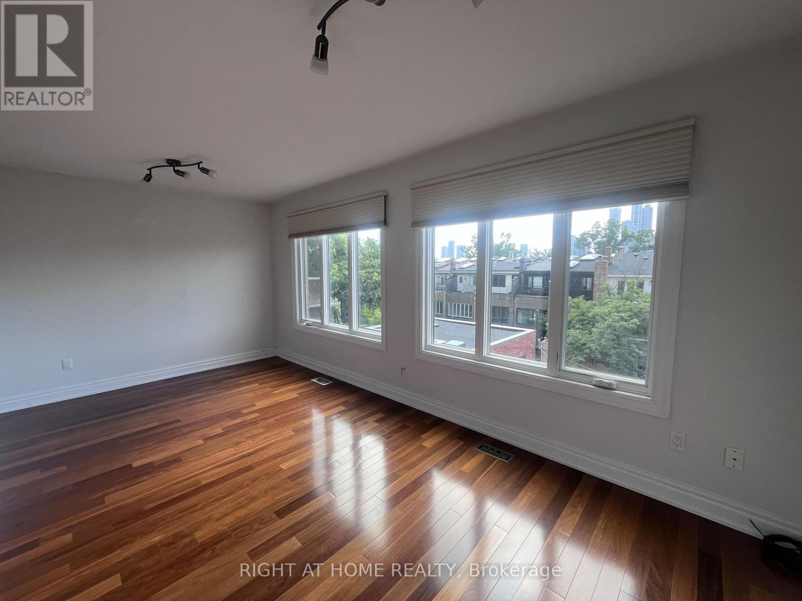 63 Walker Avenue, Toronto, Ontario  M4V 1G3 - Photo 27 - C13737568
