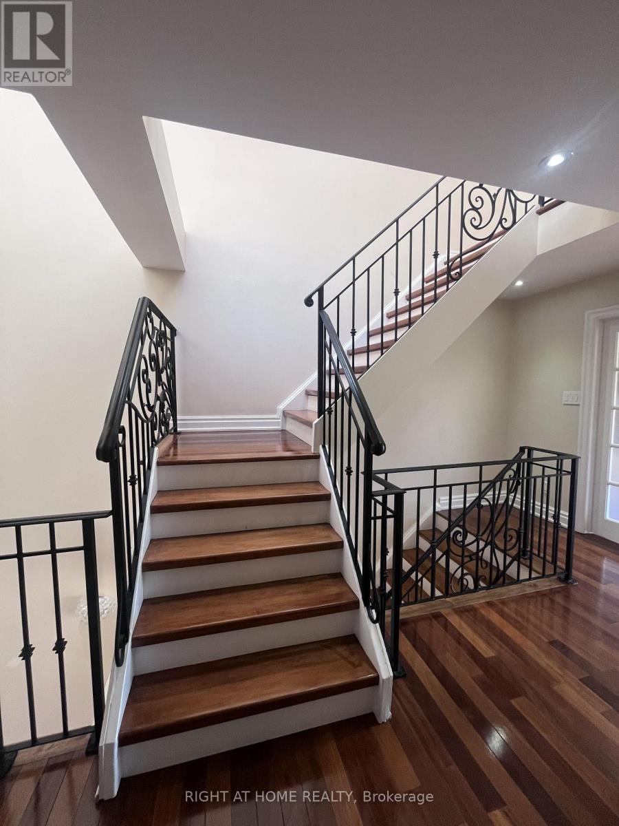 63 Walker Avenue, Toronto, Ontario  M4V 1G3 - Photo 31 - C13737568