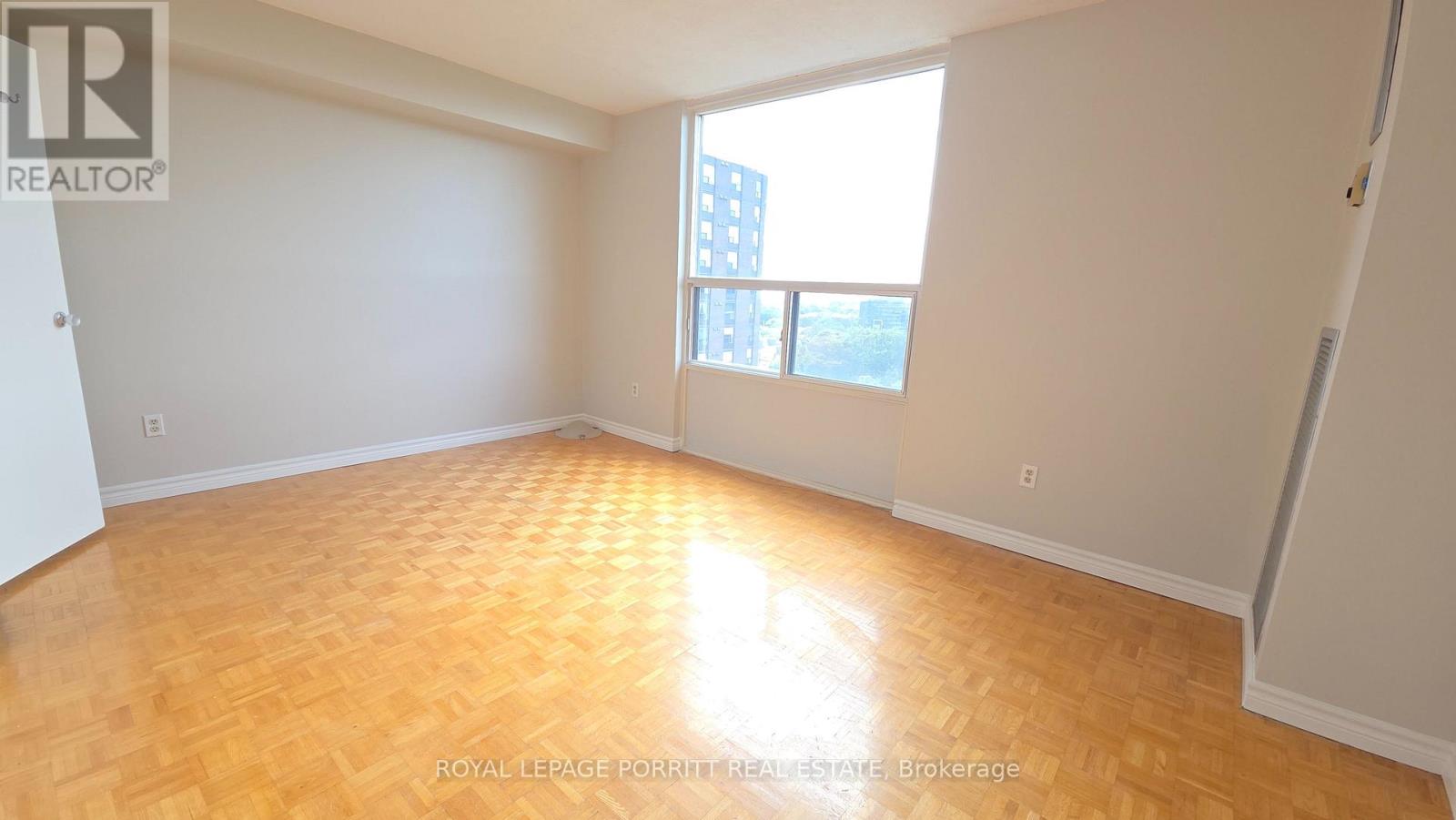 1704 - 1535 Lakeshore Road E, Mississauga, Ontario  L5E 3E2 - Photo 12 - W13785274