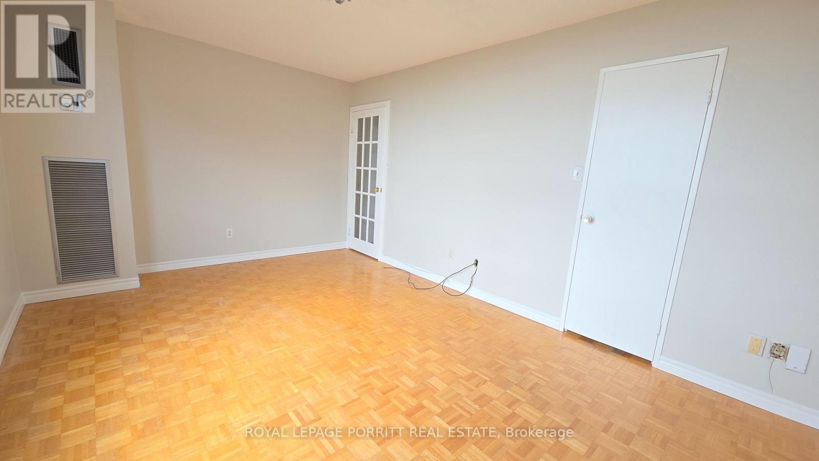 1704 - 1535 Lakeshore Road E, Mississauga, Ontario  L5E 3E2 - Photo 13 - W13785274