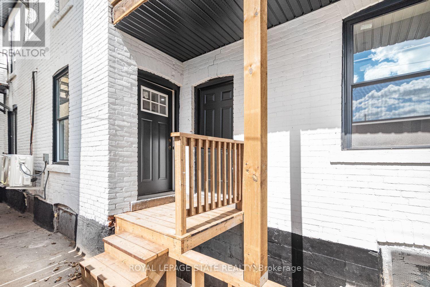 60 William Street, Hamilton, Ontario  L8L 5T7 - Photo 3 - X13744496
