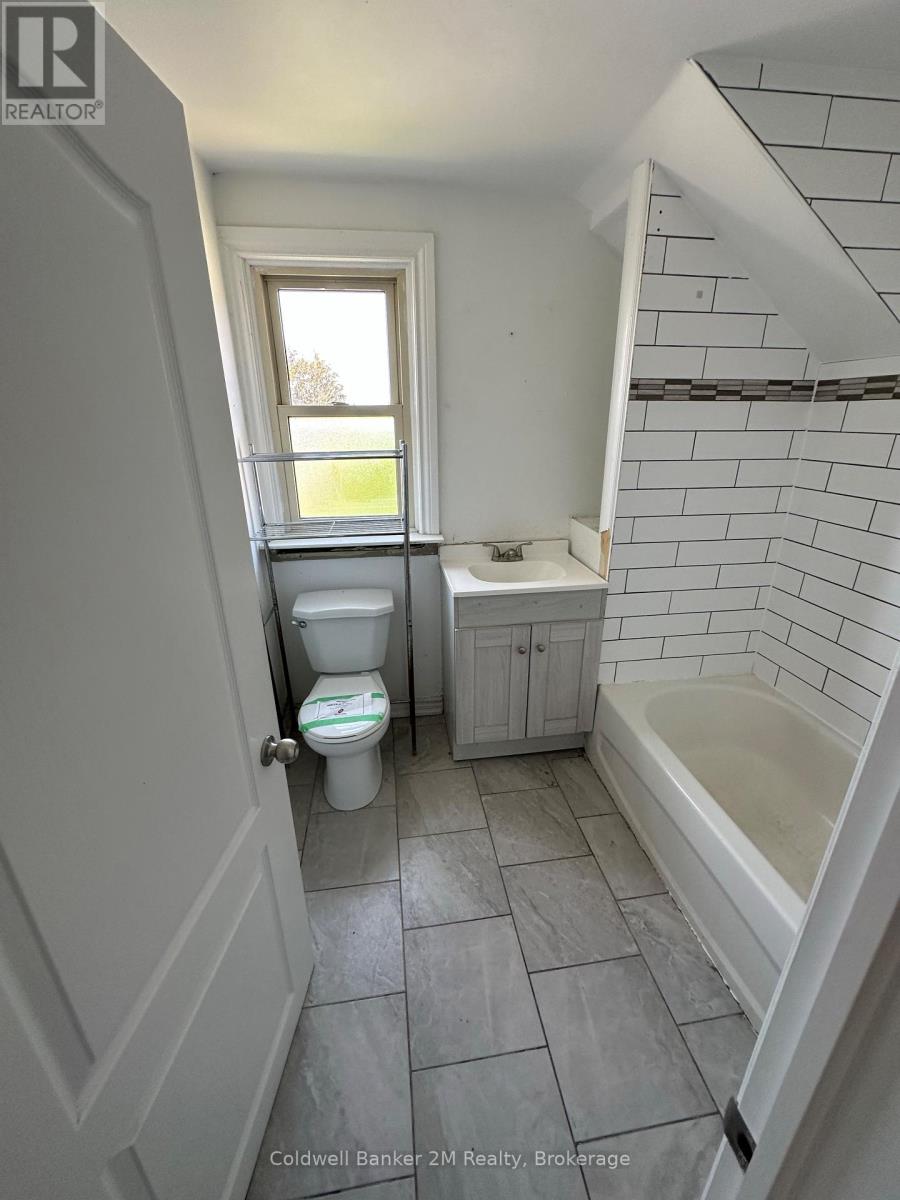 386 Pine Avenue, Oshawa, Ontario  L1J 2H8 - Photo 13 - E13787154