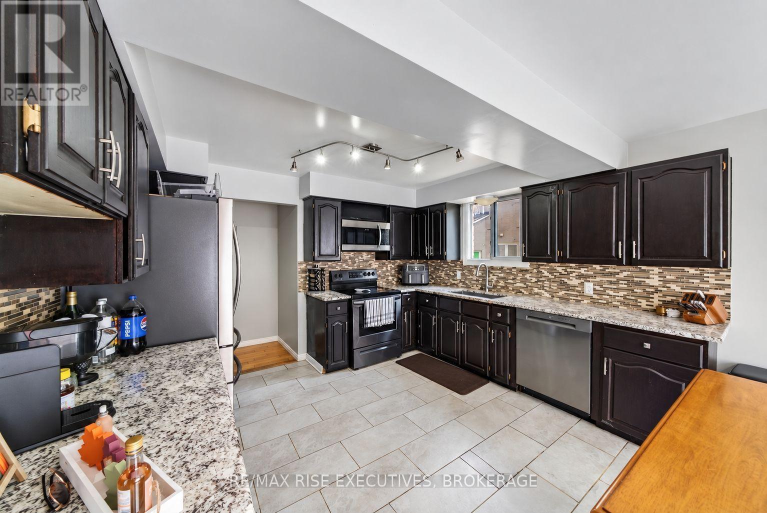 601 Forest Hill Drive, Kingston, Ontario  K7M 7N6 - Photo 10 - X13787108
