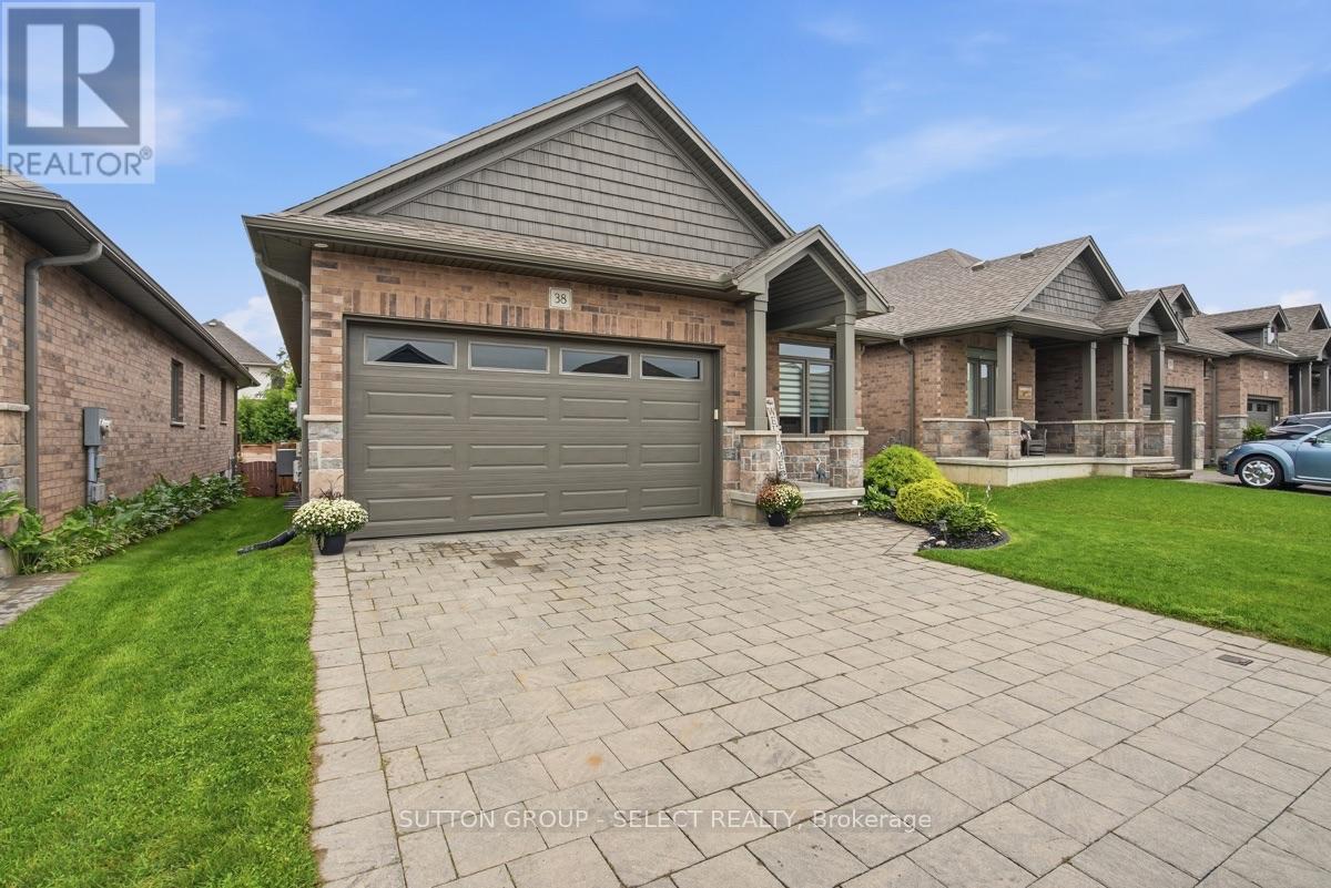 38 - 159 Collins Way, Strathroy-Caradoc, Ontario N7G 0E5 - Photo 3 - X13787198