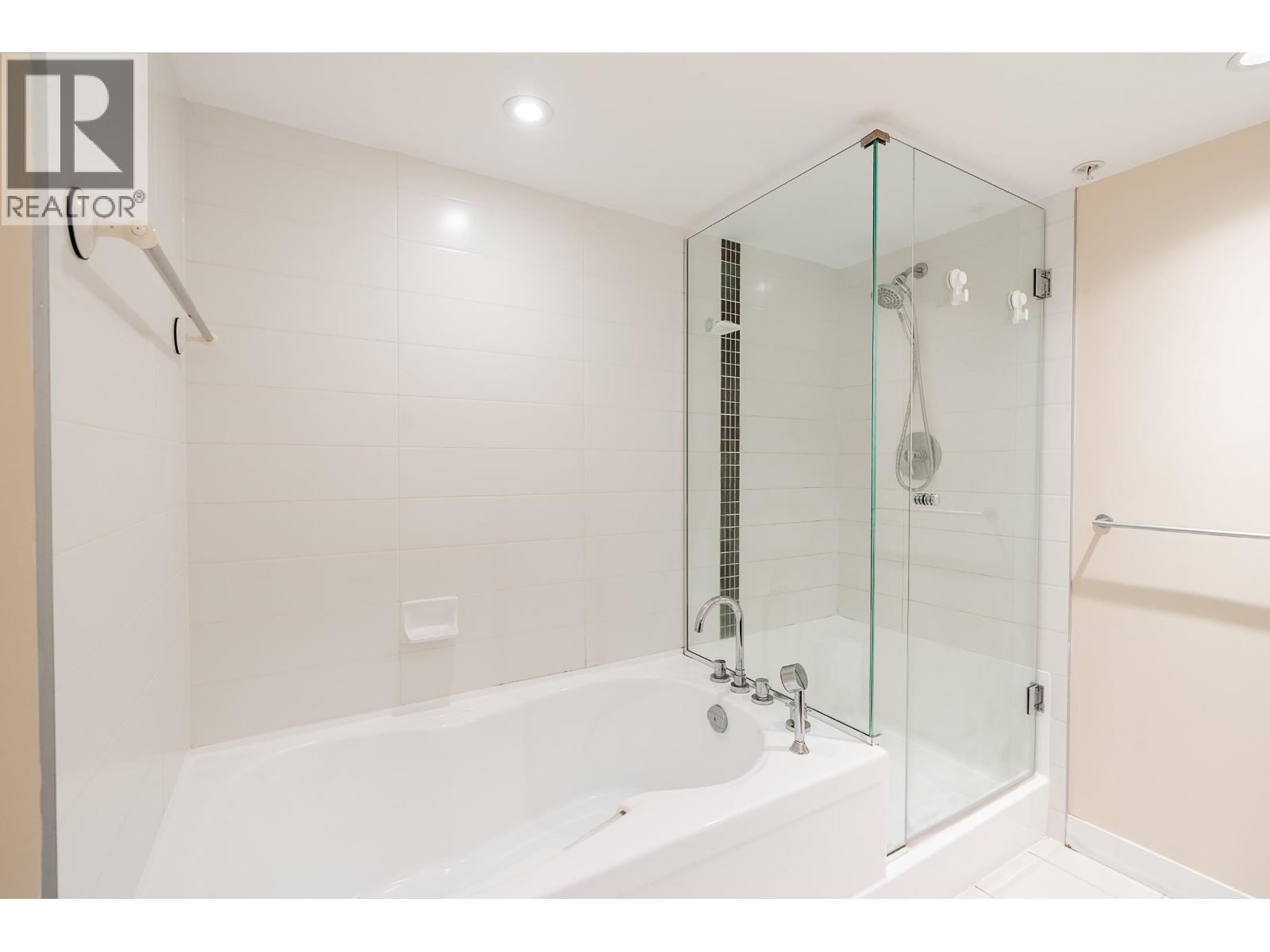 1602 7555 Alderbridge Way, Richmond, British Columbia  V6X 4L3 - Photo 12 - R3118418