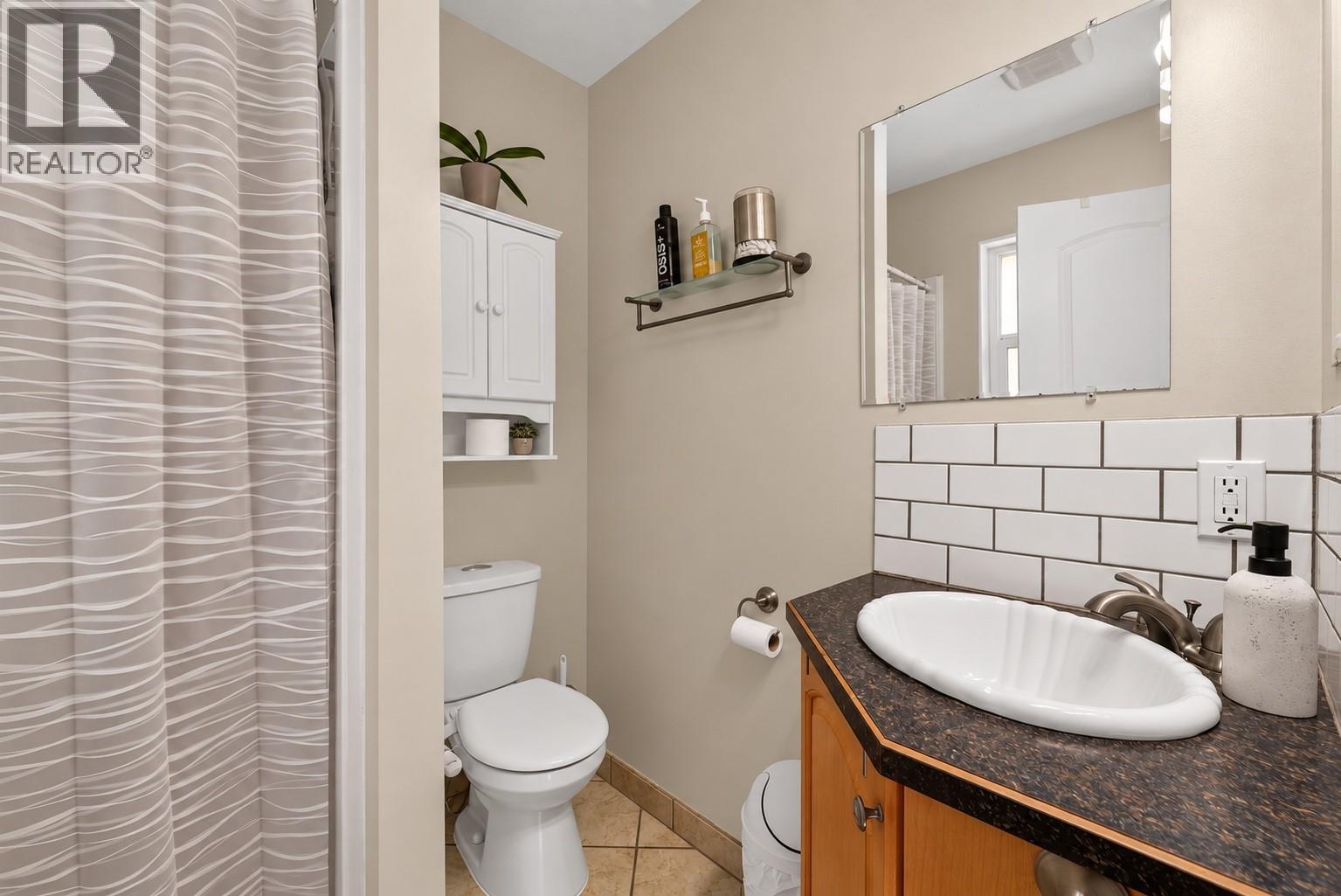 2045 Valleyview Drive, Kamloops, British Columbia  V2C 4C3 - Photo 20 - 10399137