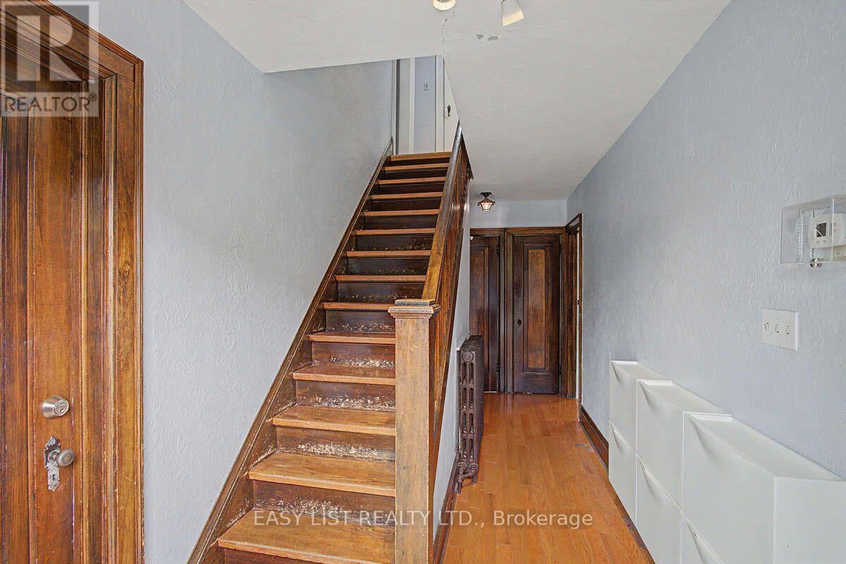 77 Avondale Avenue, Toronto, Ontario  M2N 2V1 - Photo 7 - C13787112