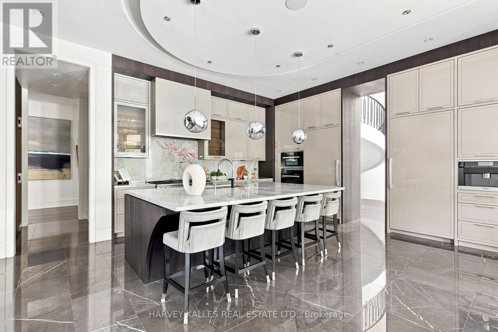 126 Sandringham Drive, Toronto, Ontario  M3H 1E3 - Photo 13 - C13787138
