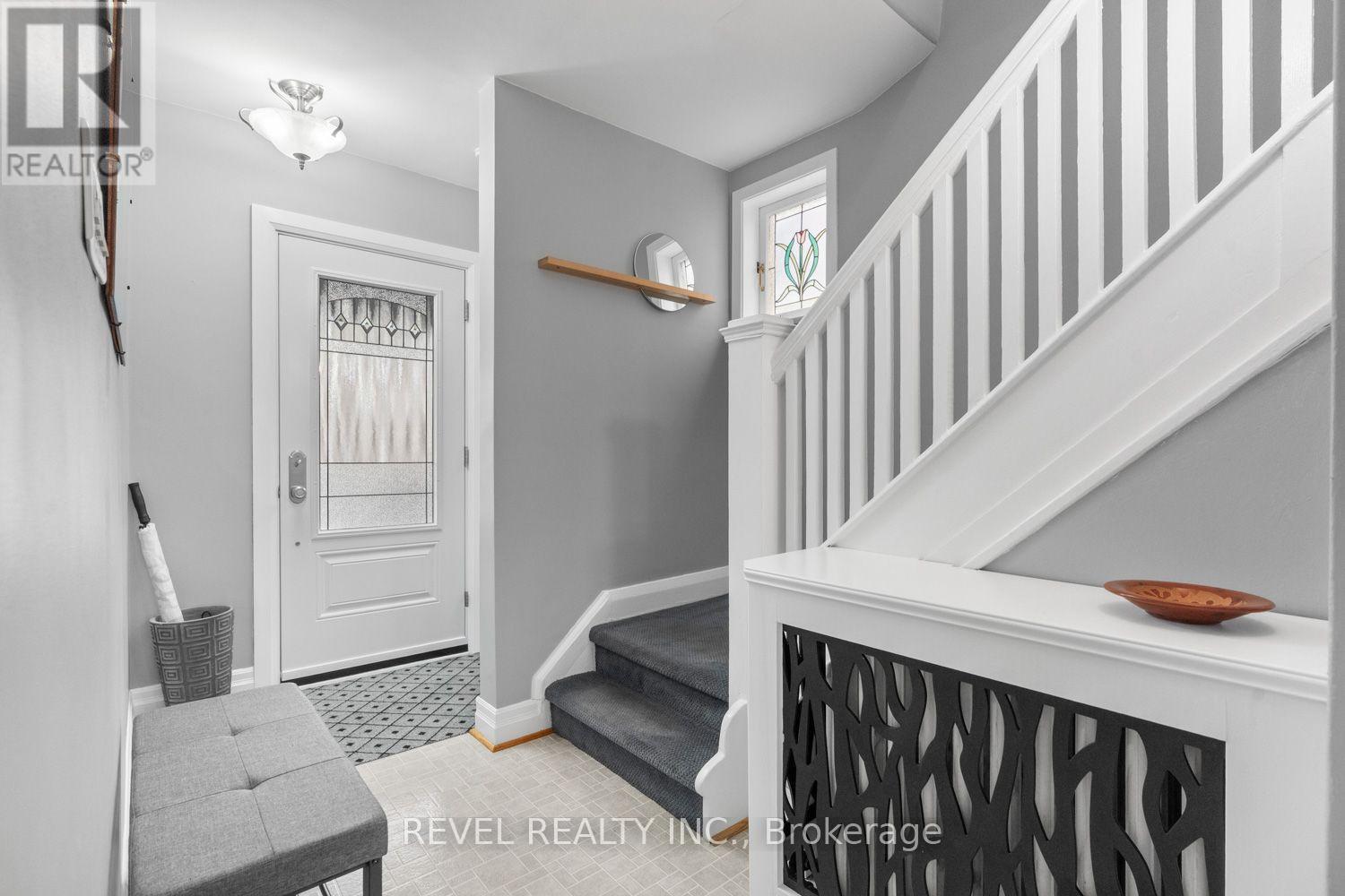 165 Northcliffe Boulevard, Toronto, Ontario  M6E 3K5 - Photo 15 - C13787214