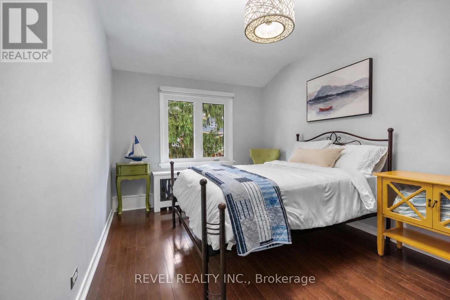 165 Northcliffe Boulevard, Toronto, Ontario  M6E 3K5 - Photo 17 - C13787214