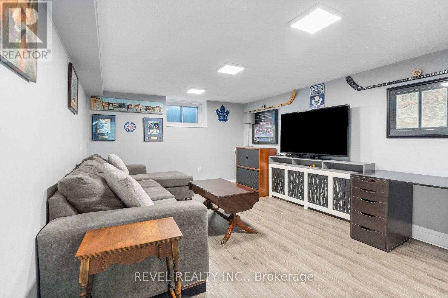 165 Northcliffe Boulevard, Toronto, Ontario  M6E 3K5 - Photo 23 - C13787214