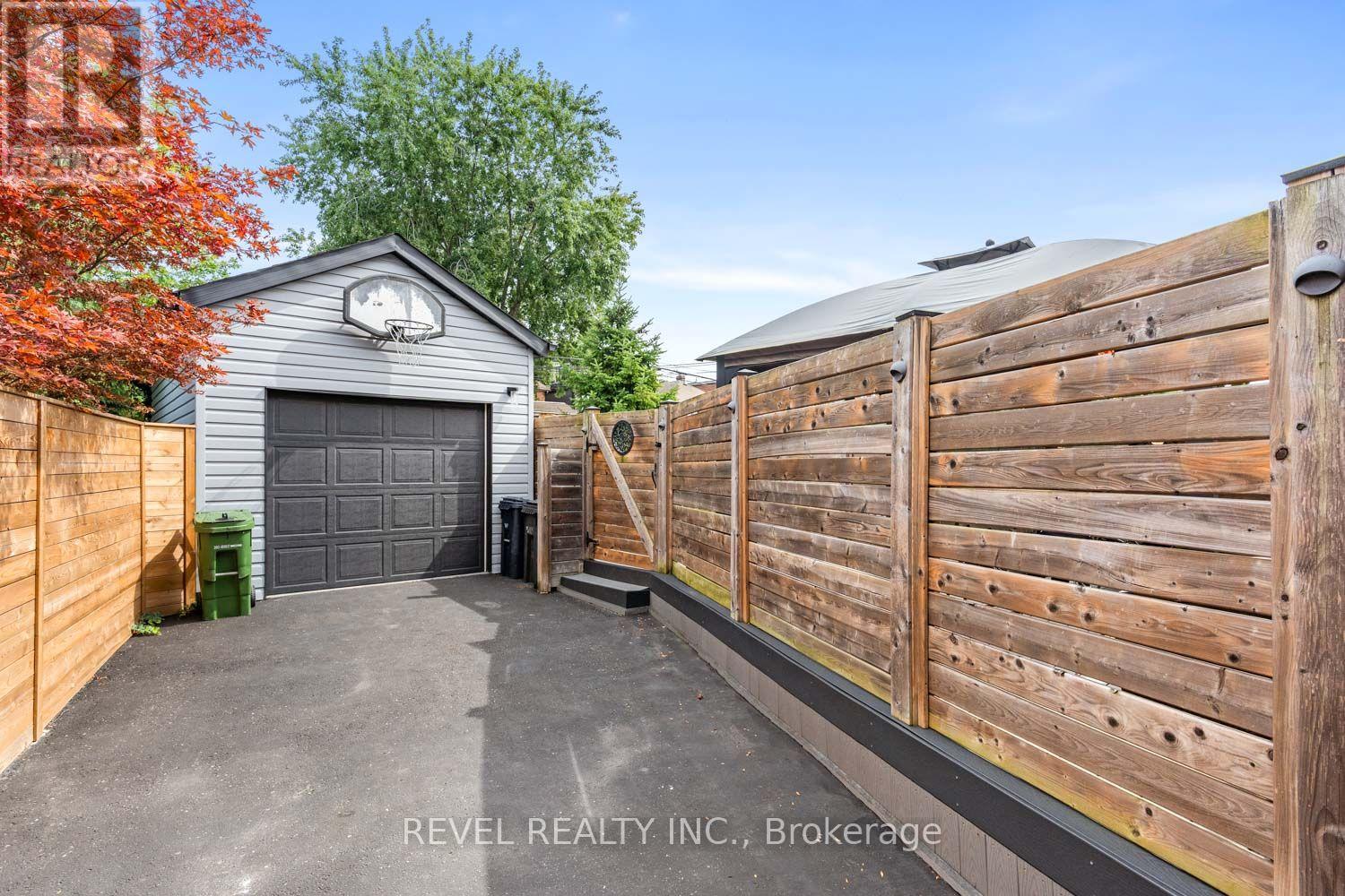 165 Northcliffe Boulevard, Toronto, Ontario  M6E 3K5 - Photo 37 - C13787214