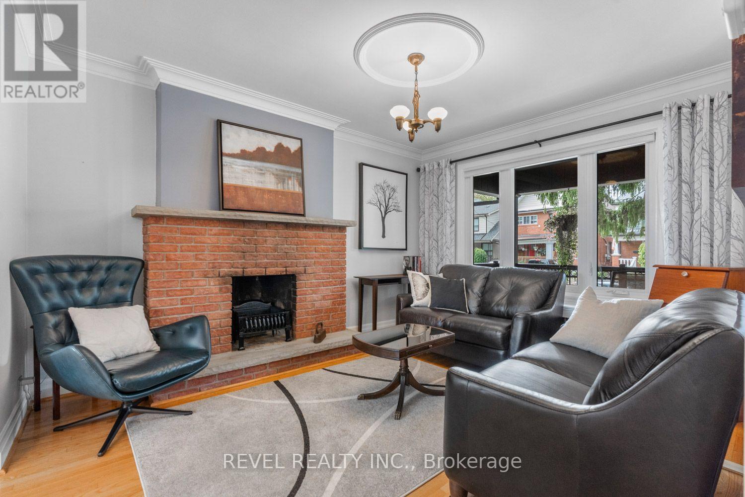 165 Northcliffe Boulevard, Toronto, Ontario  M6E 3K5 - Photo 4 - C13787214