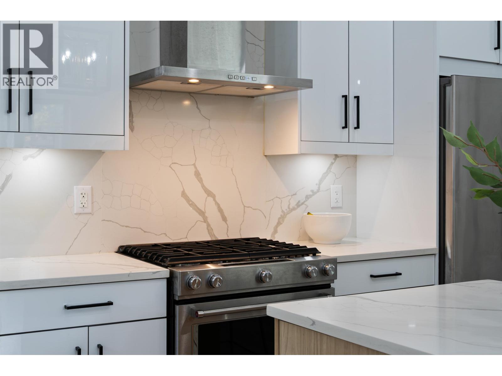 1131 E 23rd Avenue, Vancouver, British Columbia  V5V 1Y8 - Photo 13 - R3165686